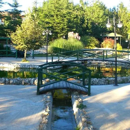 Queen Thermal Ferienhaus Emet